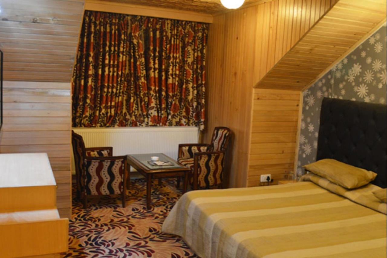 Hotel Hilltop Gulmarg JAMMU AND KASHMIR Екстер'єр фото