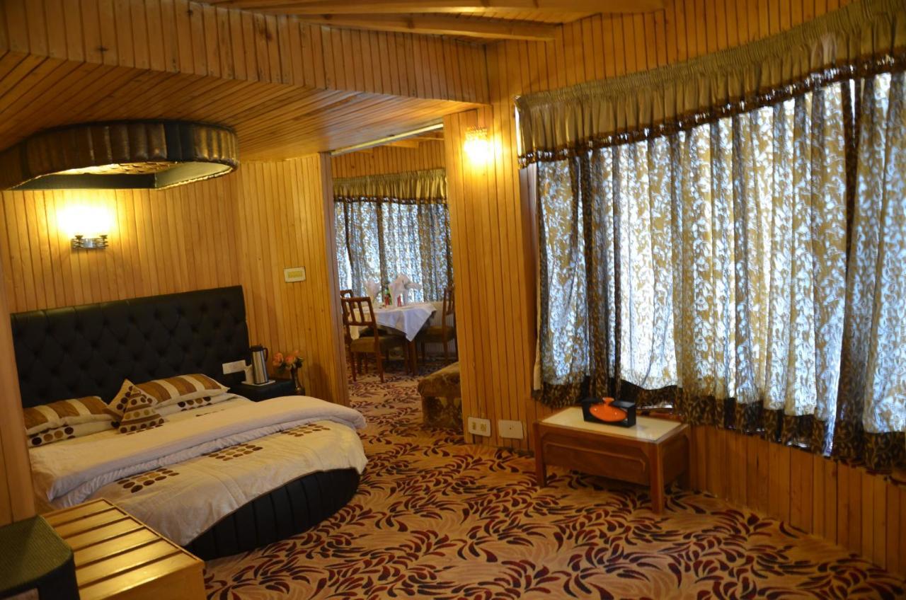 Hotel Hilltop Gulmarg JAMMU AND KASHMIR Екстер'єр фото